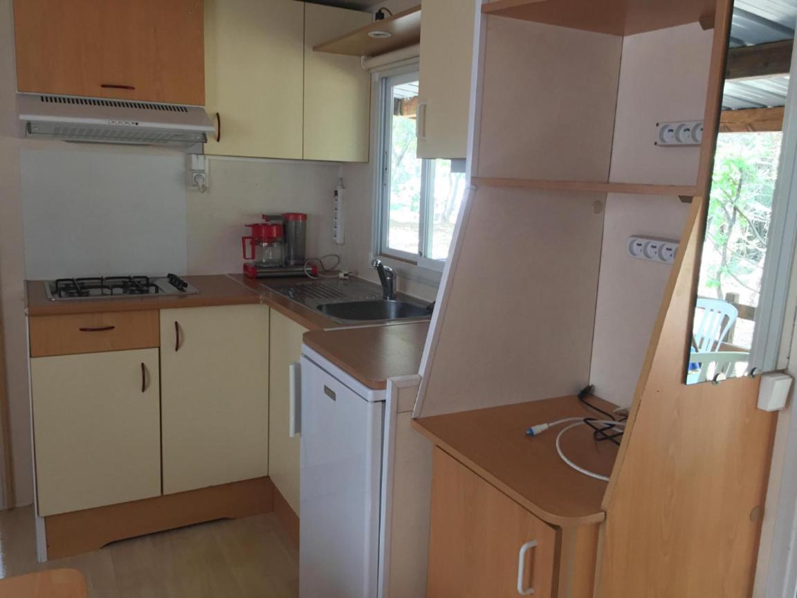 Les Chalets En Cevennes Saint-Christol-les-Ales Ngoại thất bức ảnh