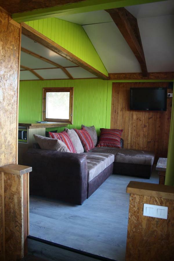 Les Chalets En Cevennes Saint-Christol-les-Ales Ngoại thất bức ảnh